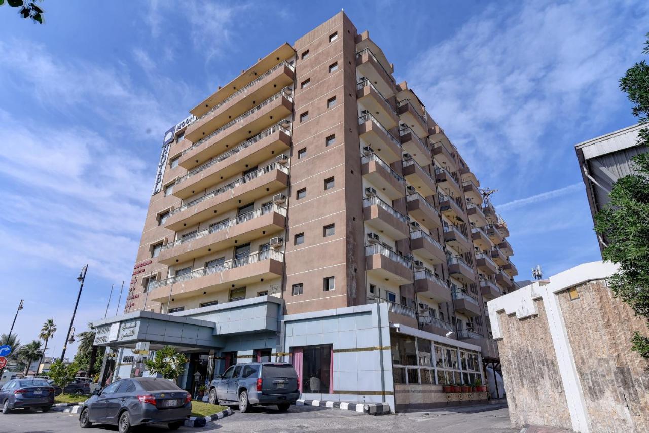 Oyo411月亮酒店 达曼 外观 照片